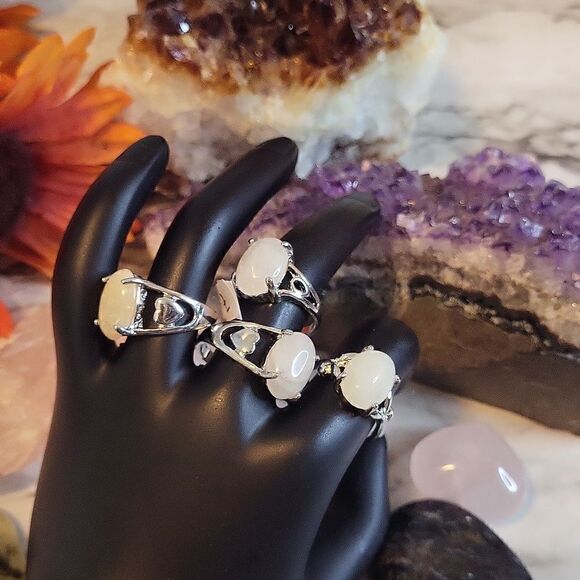 Size 7 Snow Quartz Gemstone Silver Plated Rings - Picture 11 of 14